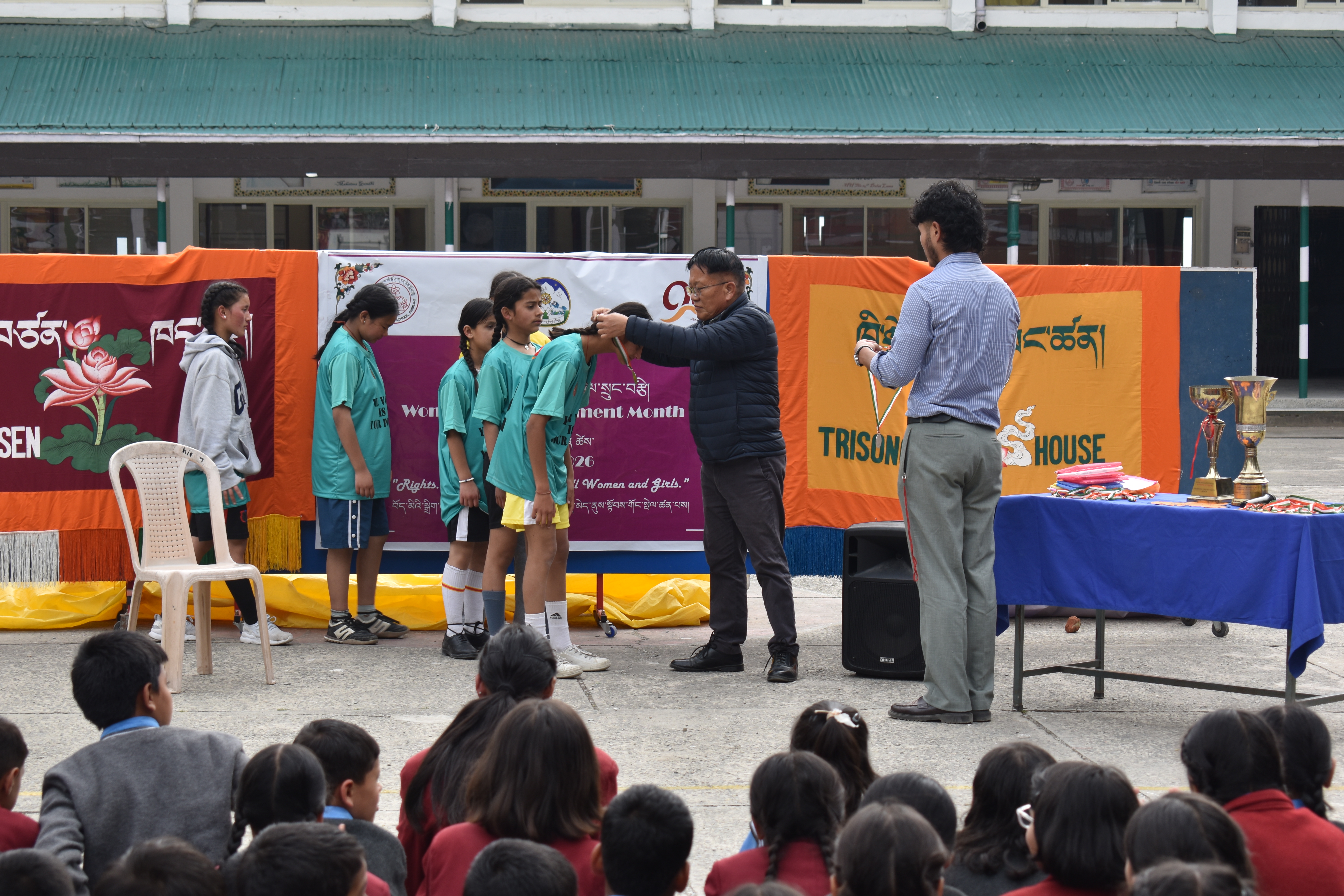 Inter_house_girls_football
